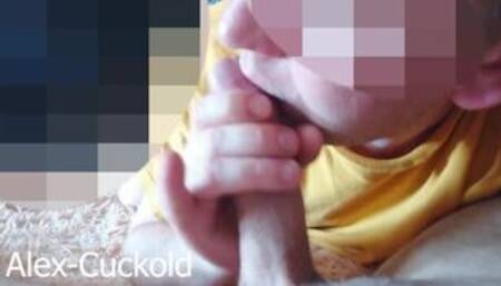 Муж сосет любовнику с окончанием в рот