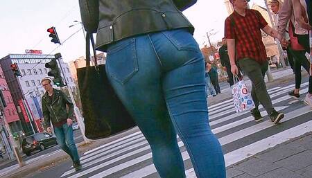 insanely bouncing jeans (wmv)