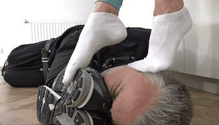 Merciless running shoes and socks smelling (small version)