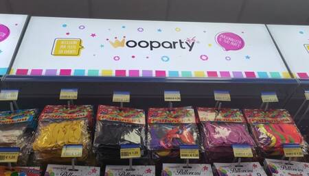 Choose new balloons with me in a balloons store