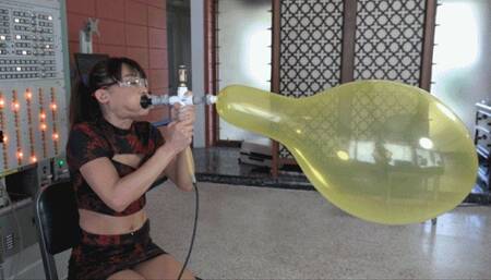 Natasha Blows Two BelBal 14-inch Balloons to Bursting (MP4 - 720p)