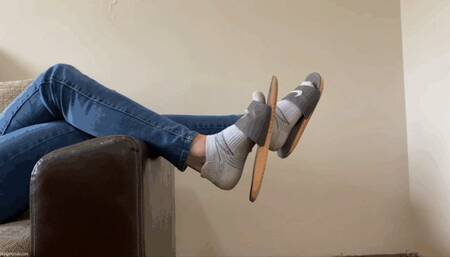 NIKE SLIDES AND SOCKS FOOT PLAY - MOV Mobile Version