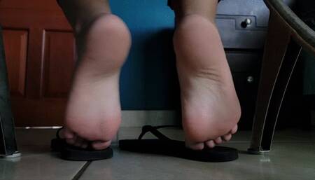 Barefoot and Soles Show by Lilian Old Video