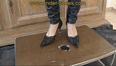 Miss Diana extreme heels of destruction (EXTREME VIDEO)