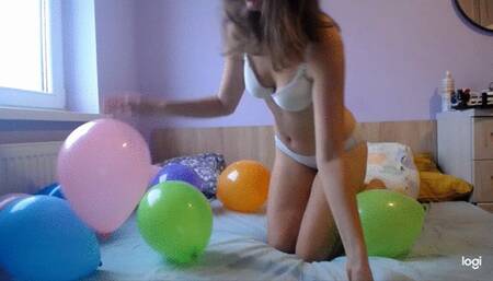 I have many balloons and now I pounce on them mp4
