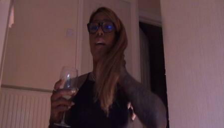 Jerk yourself off for Mistress Kiana's pleasure