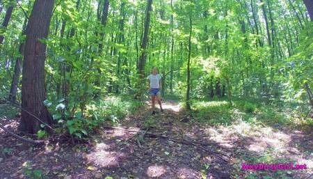 I strip in the woods and masturbate
