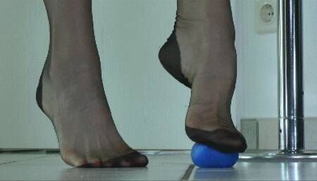 CrushedUnderNylonFeet (WMV)