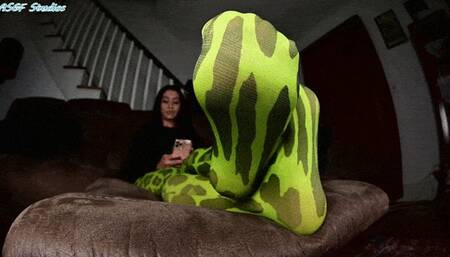 Enchantress Sahrye leopard print hose!- MP4