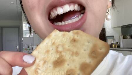 Aurora's Teeth Eat A Cracker