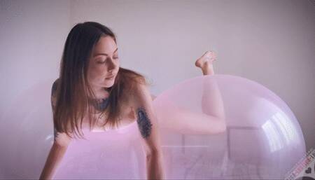 [Lustica 110] Nude diving into pink Wubble Bubble LD