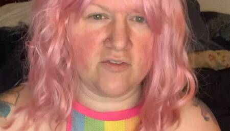 Mom plays with her new toy and gives JOI