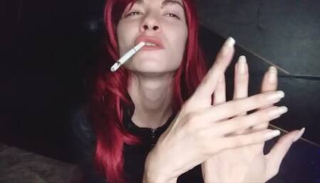 HandsFree smoking and French manicure