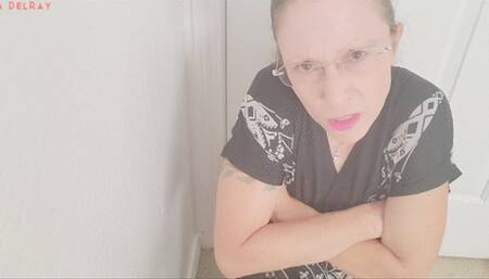 Babysitter Gets Shrunk  mp4