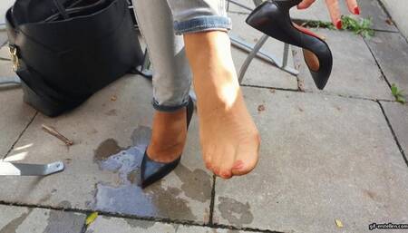 Beer in my Louboutin High Heels and Tights HD mp4 1920x1080