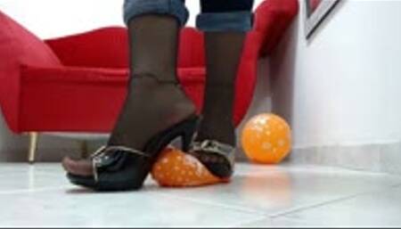 crushing party balloons