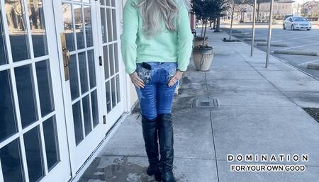 MILF Greta floods her jeans while waiting for her Uber ride at the shopping center - HD 1080