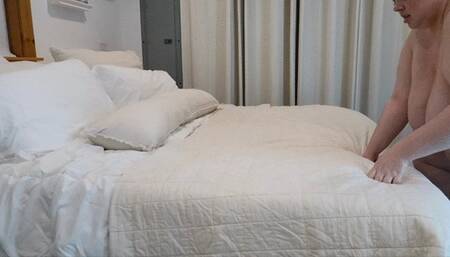 look how big my belly is!