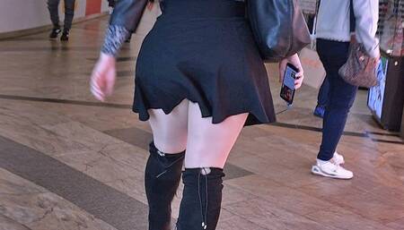 mall redhead in shape (wmv)