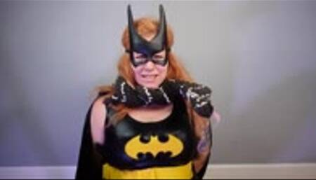 Batgirl VS Snake! Squeezed and Struggling Superheroine MP4 1080