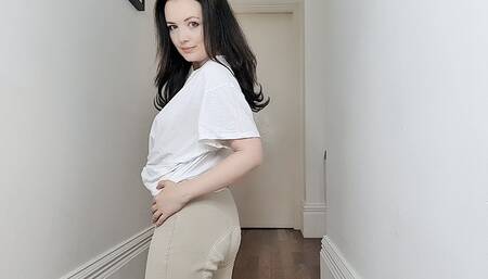 Jodhpurs walking and wetting peeing