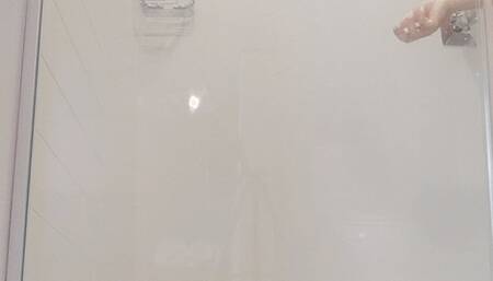 Quick Suck & Fuck in Shower