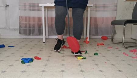 Mila loves balloon parties - part 04