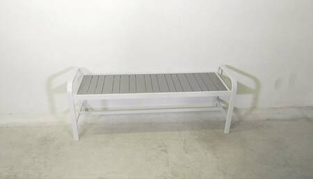 The bad and the polite inmate