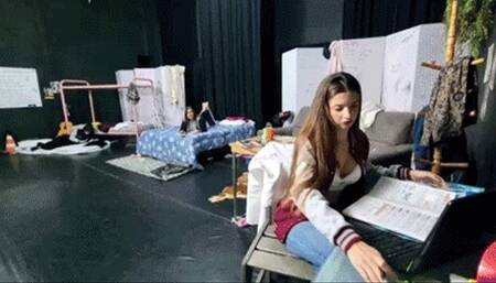 DeepFeetExtreme-TheStudentsFeetSwallowFigh - Full Film