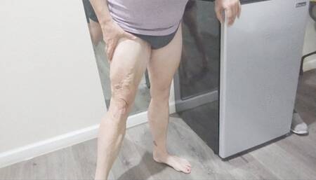 Tempest flexes quads