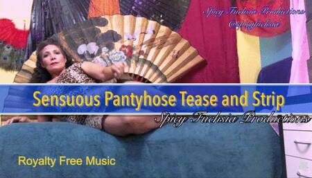 Sensuous Pantyhose Tease and Strip, 720 SD mp4