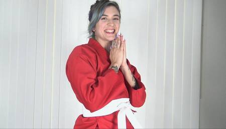 MIA EARNS HER YELLOW BET (4K)