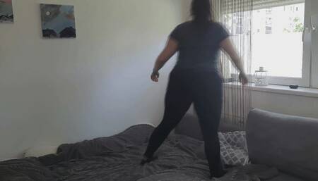 Weight on the couch MP4