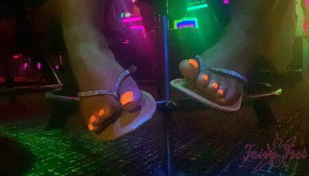 Public Flip Flop Play