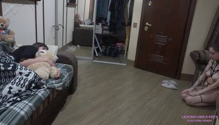 SARAH - This is how Mistress' usual morning goes (HD)