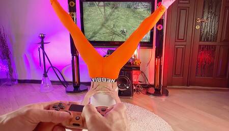 Had to Stop Playing Nier Automata because of these Hot Yoga Pants