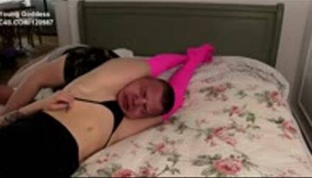 Sniff, Kiss, Squeeze