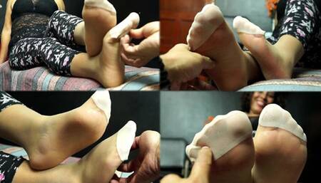 Daiana's little feet, so ticklish in nylons - Foot tickling