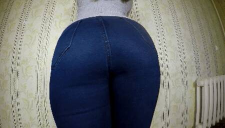 Fart in Jeans and Gift