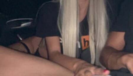 Giovane TROIA Dopo il Party La Bionda SUCCHIA e SCOPA un CAZZO GROSSO Per Un Passaggio IN MACCHINA