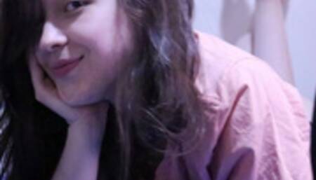 A walk in the park ends with a cumshot on the beautiful ass of a horny babe