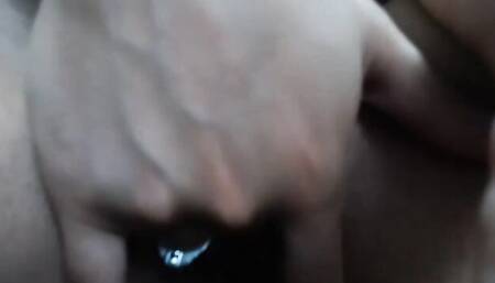 Chick drills her puss with dildo in this close-up video