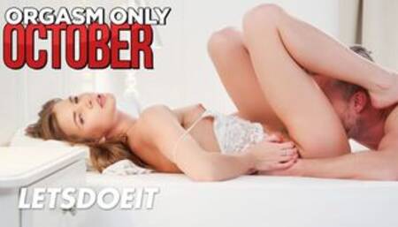 Cute Girlfriend Sarah Kay Wakes Up Ready For Sensual Sex Full Scene