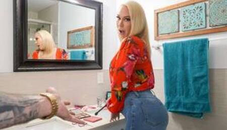 PervedFamily.com - I dont want to give up our little secret stepmom