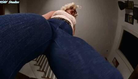 Worship Sahrye 's thick muscular jean thighs! Part 2!  -  MOV