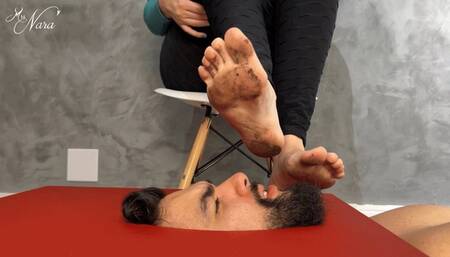 Nara`s personal foot dirt and cum cleaner (720 EN-sub)