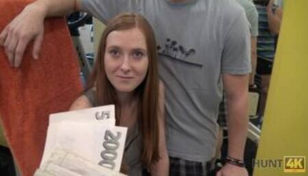 Cuckold for cash permits hunter to fuck his GF in the empty gym