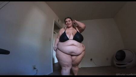 BBW I’m So Much Larger Than Your Gym Body