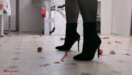 Mila - Spooky mood - part 02 (view02)