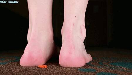 Lex 's heels and arches dominate your little view! - MOV